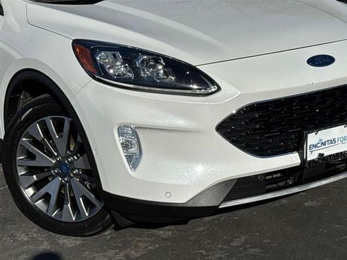 2020 Ford Escape Titanium