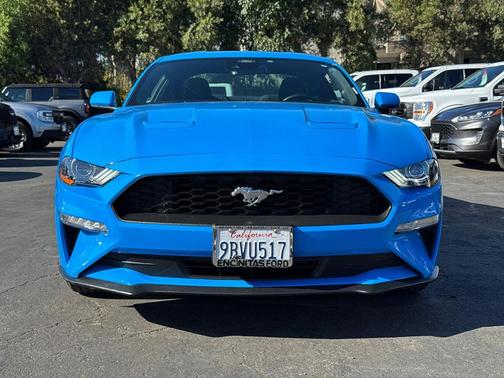 2022 Ford Mustang EcoBoost