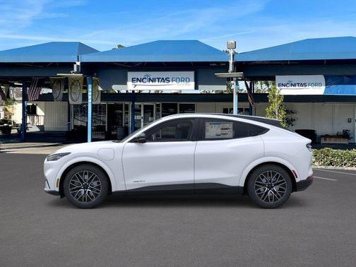 Star White Metallic Tri-Coat 2026 Ford Mustang Mach-E Premium
