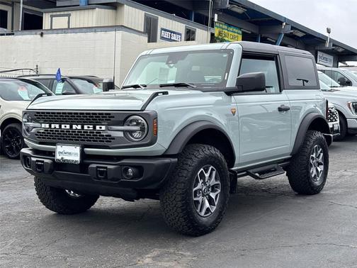 Cactus Gray 2023 Ford Bronco Badlands