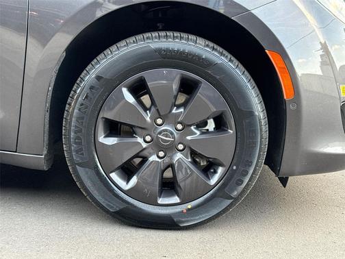 2020 Chrysler Pacifica Hybrid Limited