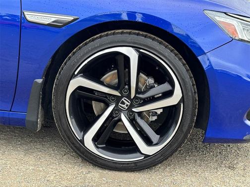 Still Night Pearl 2022 Honda Accord Sport 1.5T