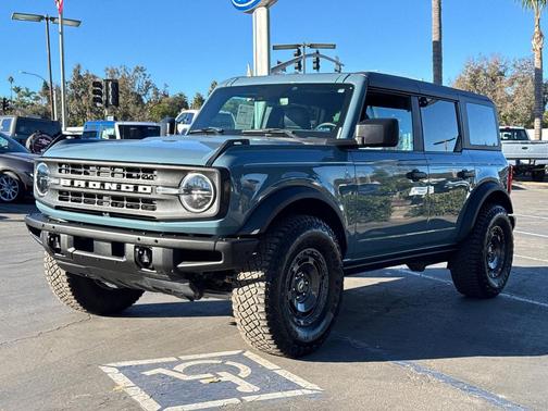 2023 Ford Bronco Black Diamond