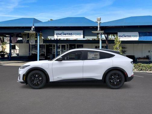 Star White Metallic Tri-Coat 2026 Ford Mustang Mach-E Premium