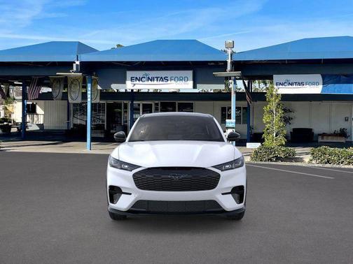 Star White Metallic Tri-Coat 2026 Ford Mustang Mach-E Premium