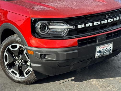 Hot Pepper Red Tinted Clearcoat 2023 Ford Bronco Sport Outer Banks