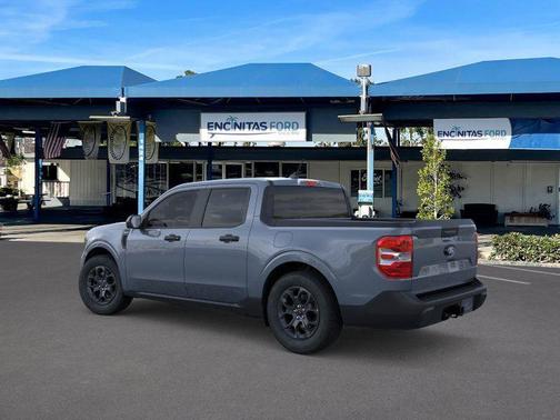 Azure Gray Metallic Tri-Coat 2026 Ford Maverick XLT