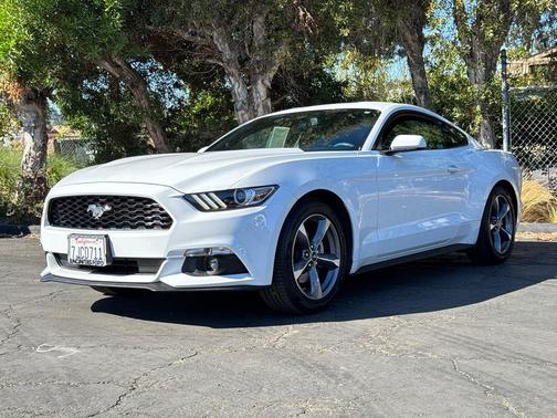 2015 Ford Mustang V6