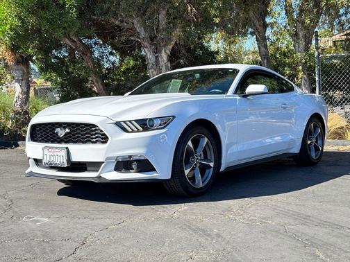 2015 Ford Mustang V6
