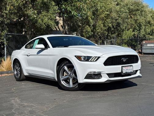 2015 Ford Mustang V6