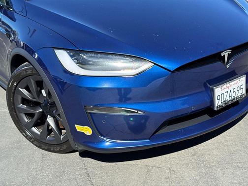 2023 Tesla Model X Standard Range