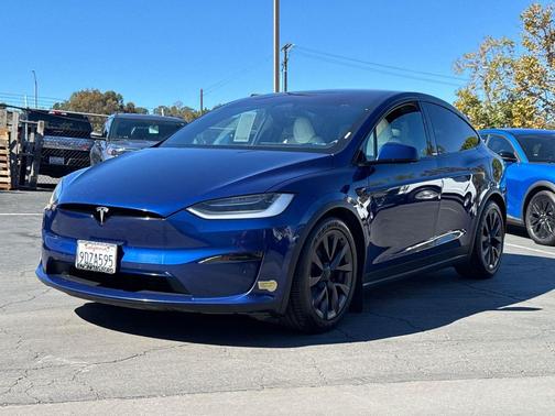 2023 Tesla Model X Standard Range