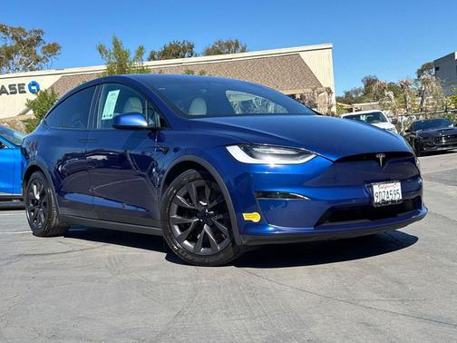 2023 Tesla Model X Standard Range