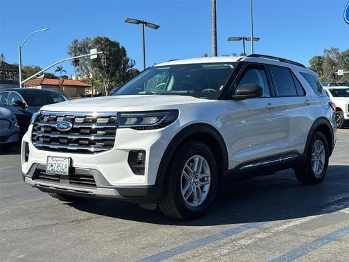 2025 Ford Explorer Active