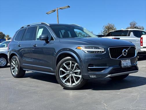 2019 Volvo XC90 T6 Momentum