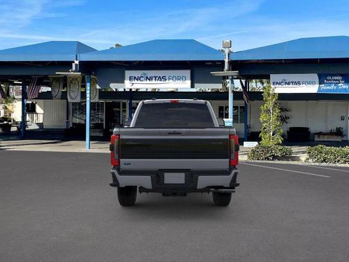 2025 Ford F-350 Platinum