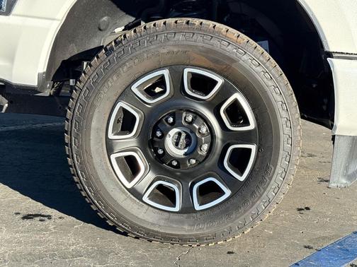 2024 Ford F-350 Platinum