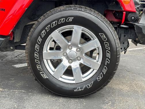Firecracker Red Clearcoat 2017 Jeep Wrangler Sahara
