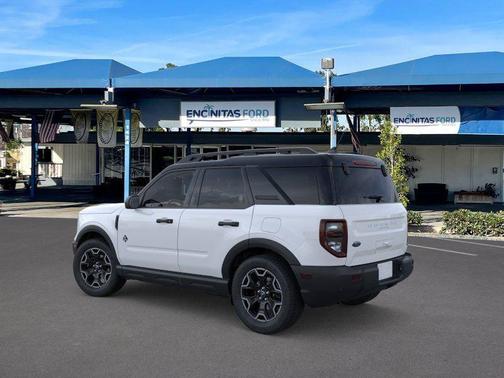 Oxford White 2026 Ford Bronco Sport Outer Banks