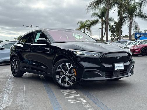 2022 Ford Mustang Mach-E Premium