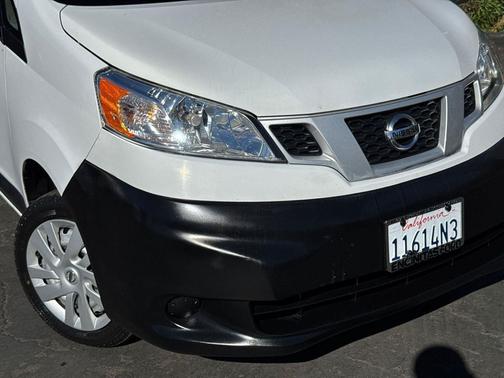 2018 Nissan NV200 S