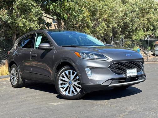 2021 Ford Escape Titanium