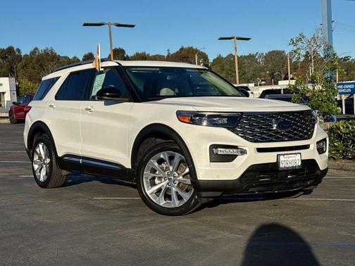 2022 Ford Explorer Platinum