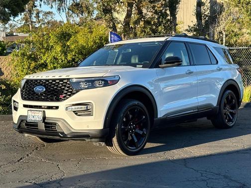 2021 Ford Explorer ST