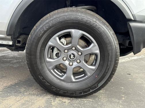 Iconic Silver 2023 Ford Bronco Base