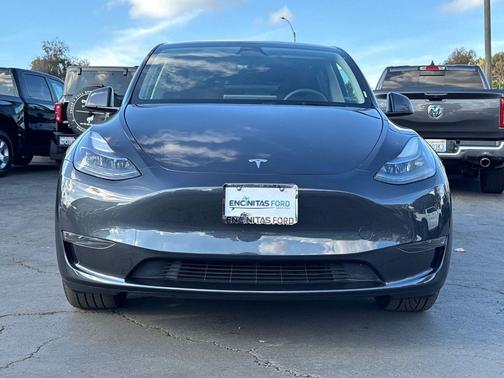 2024 Tesla Model Y Long Range Dual Motor All-Wheel Drive