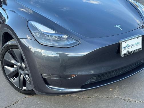 2024 Tesla Model Y Long Range Dual Motor All-Wheel Drive