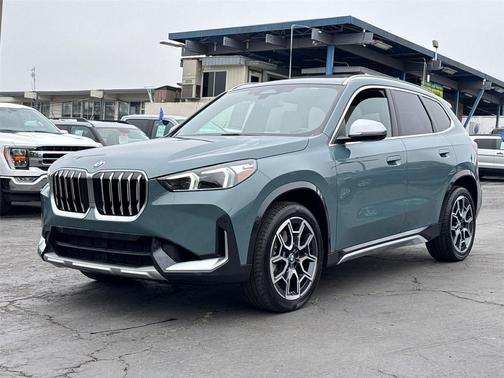 Cape York Green Metallic 2023 BMW X1 xDrive28i