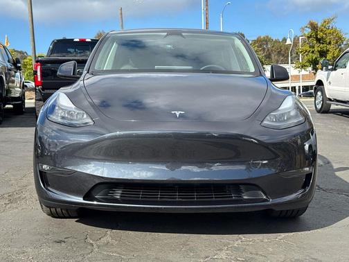 2024 Tesla Model Y Performance Dual Motor All-Wheel Drive