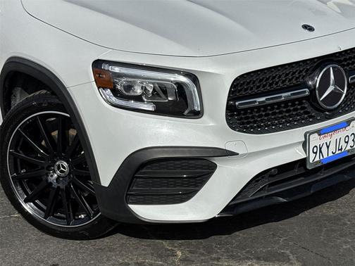 Polar White 2022 Mercedes-Benz GLB 250 4MATIC