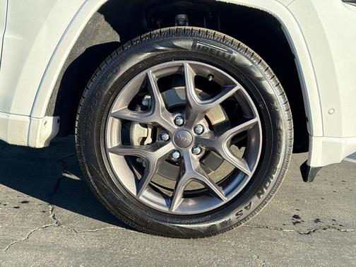 2021 Jeep Grand Cherokee 80th Anniversary 4x2