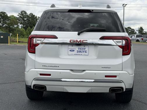 White Frost Tricoat 2023 GMC Acadia Denali