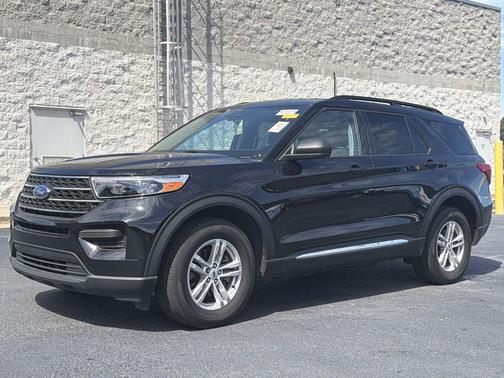 Black Metallic 2023 Ford Explorer XLT