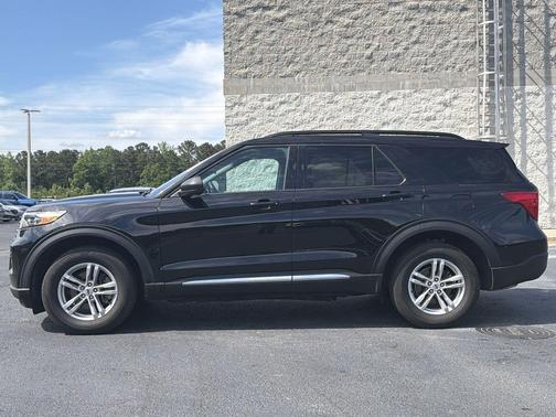 Black Metallic 2023 Ford Explorer XLT