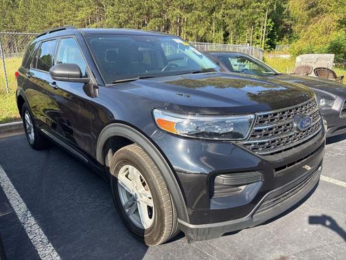 Black Metallic 2023 Ford Explorer XLT