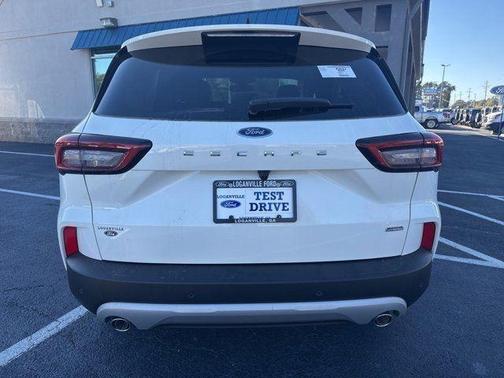 2025 Ford Escape Base
