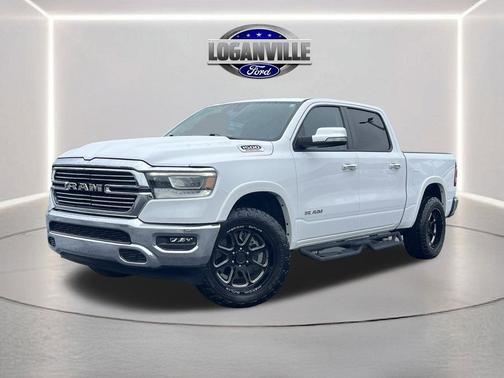 Bright White Clearcoat 2022 RAM 1500 Laramie