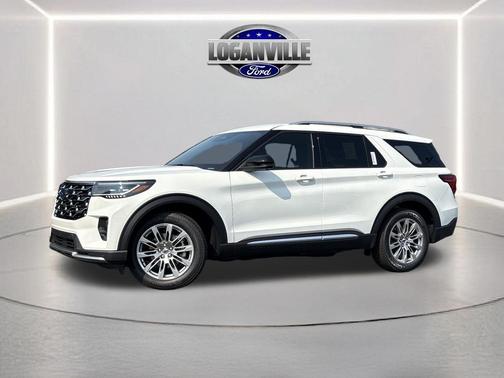 Star White Metallic Tri-Coat 2026 Ford Explorer Platinum