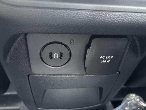 Star White Metallic Tri-Coat 2026 Ford Explorer Platinum