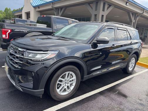 Black Metallic 2025 Ford Explorer Active