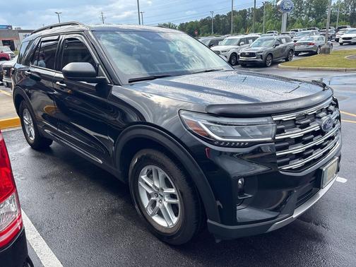 Black Metallic 2025 Ford Explorer Active