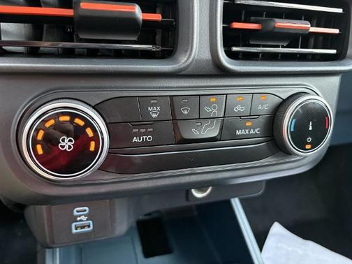 AZURE GRAY METALLIC TC 2024 Ford Maverick XLT