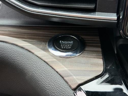 STAR WHITE MET TRI-COAT 2022 Ford Explorer LIMITED