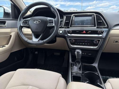 Quartz White Pearl 2019 Hyundai SONATA SEL