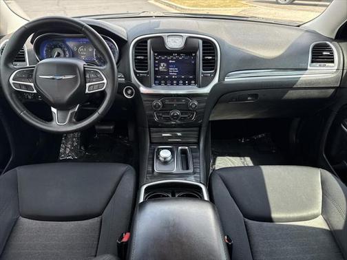 2019 Chrysler 300 Touring
