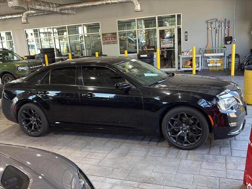 2019 Chrysler 300 Touring